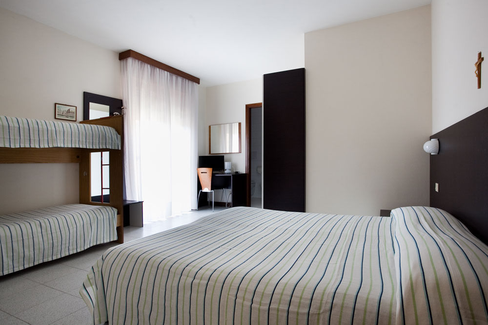 Hotel Villa Eugenia 3*