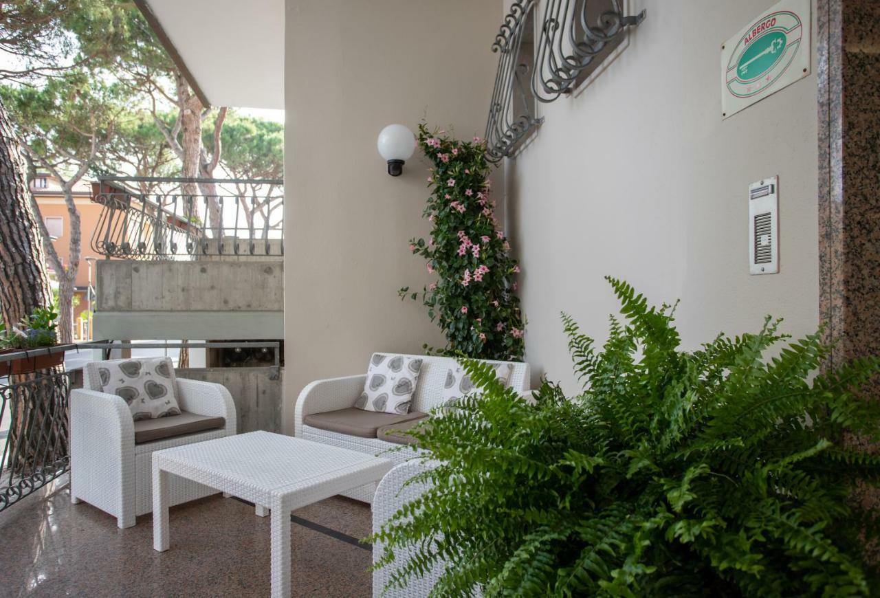 Eugenia Hotel 3*